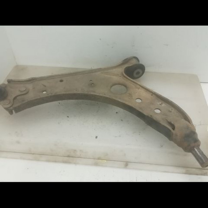 Triangle inf avg occasion VOLKSWAGEN JETTA III Phase 1 09-2005->12-2010 1.9 TDI 105ch 1K0407151BC 1