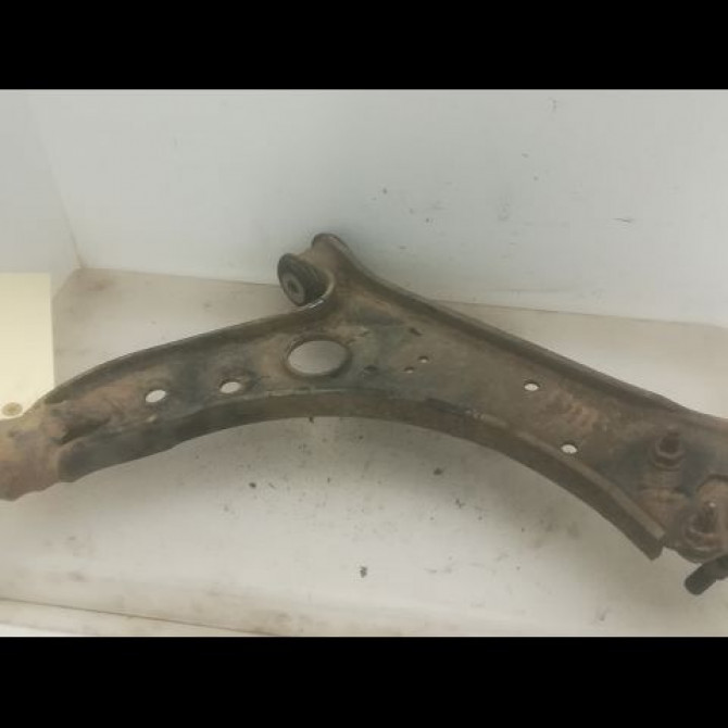 Triangle inf avg occasion VOLKSWAGEN JETTA III Phase 1 09-2005->12-2010 1.9 TDI 105ch 1K0407151BC 2