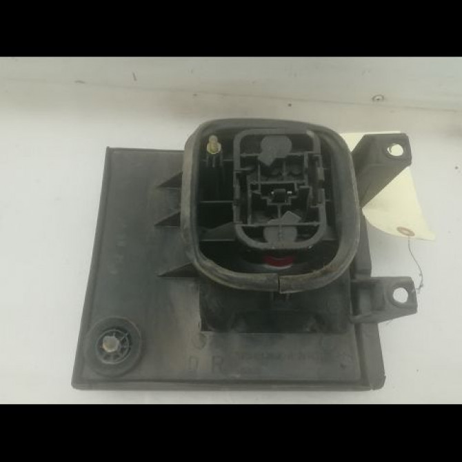 Feu arrière interieur gauche occasion RENAULT 21 Phase 1 01-1986->06-1989 GTD 7701032020 2