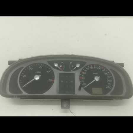 Compteur occasion RENAULT LAGUNA II Phase 1 ESTATE 11-2000->03-2005 1.9 DCI 120ch 8200417831