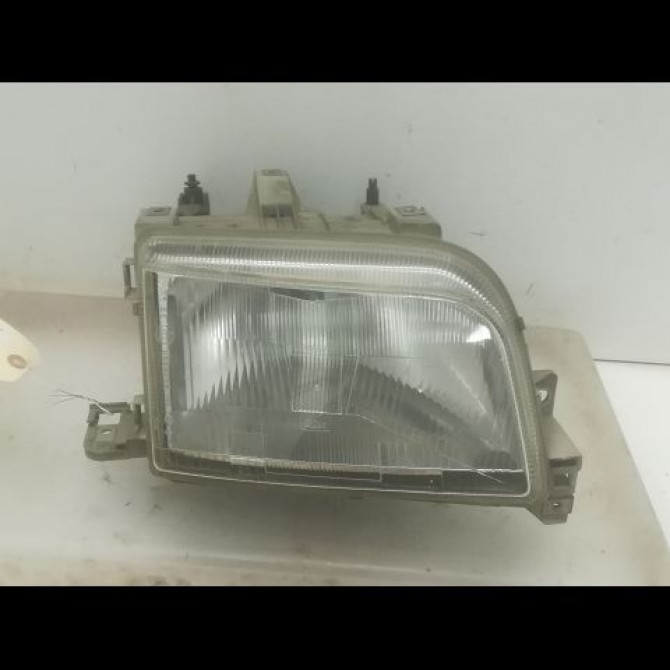 Phare droit occasion RENAULT CLIO I Phase 1 06-1990->03-1994 1.2 7701034147 1