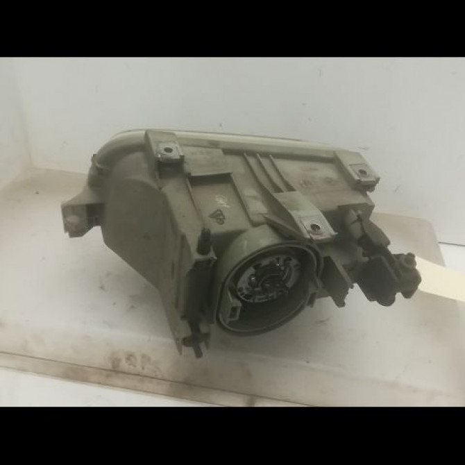 Phare droit occasion RENAULT CLIO I Phase 1 06-1990->03-1994 1.2 7701034147 2
