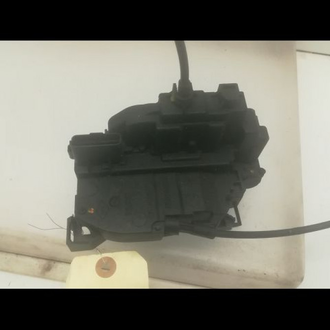 Serrure porte arg occasion RENAULT SCENIC III Phase 1 04-2009->11-2011 1.9 DCI 130ch 825030032R 3