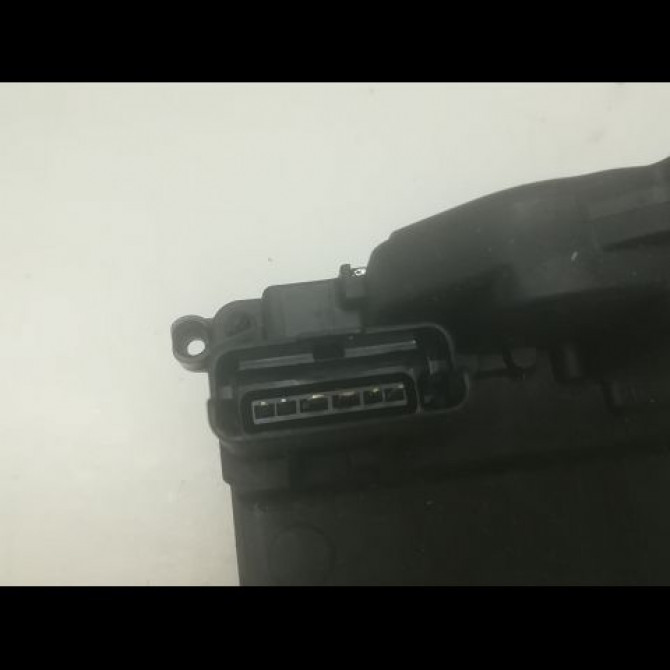 Serrure porte arg occasion RENAULT SCENIC III Phase 1 04-2009->11-2011 1.9 DCI 130ch 825030032R 4