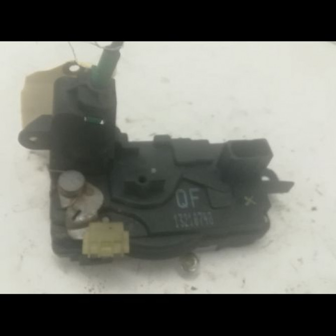 Serrure porte avg occasion OPEL ASTRA III ASTRA III Phase 1 2004-04-01->2006-12-31 1.9 CDTI 120ch 13220371 3