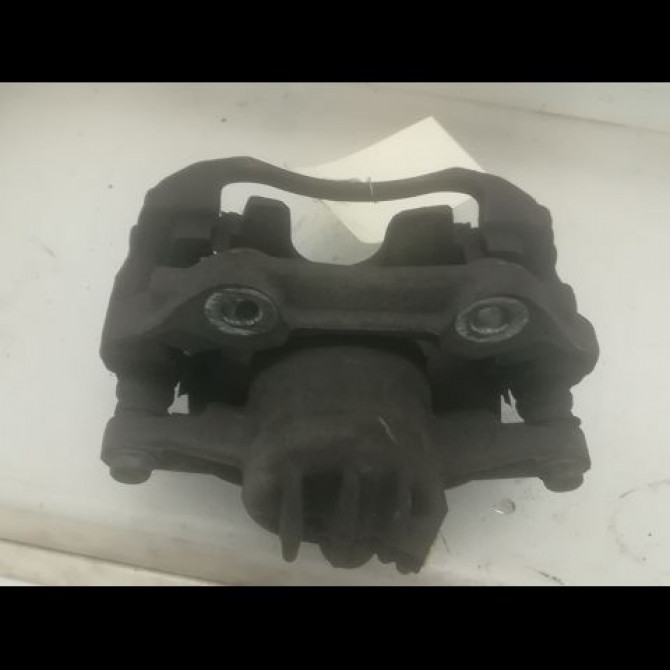 Etrier de frein avant gauche occasion PEUGEOT 207 Phase 1 04-2006->06-2013 1.6 HDI 16v 110ch 4400R8 2