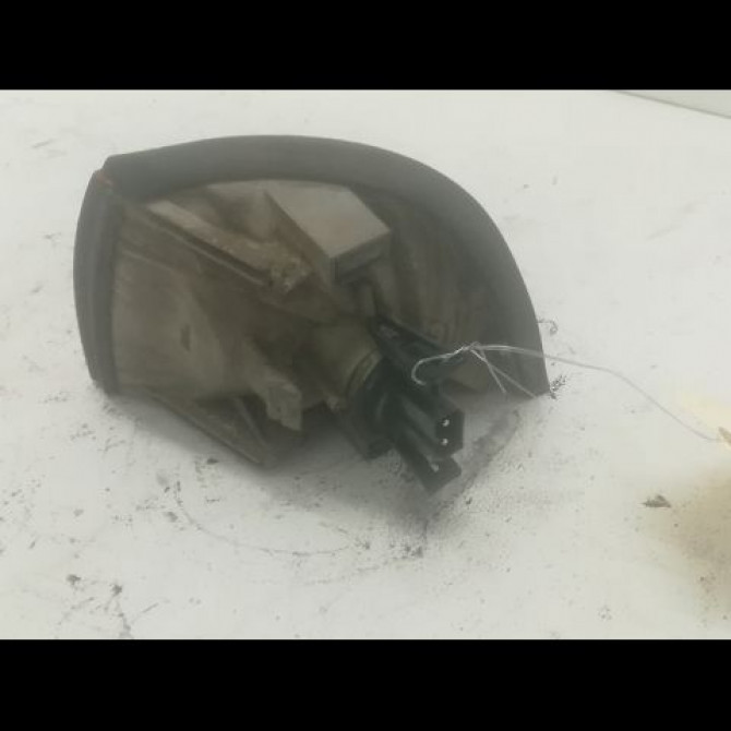 Clignotant droit occasion B.M.W. SERIE 3 III Phase 1 01-1991->04-1998 325td 2