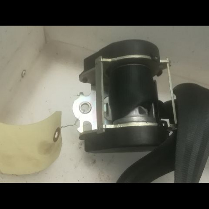 Ceinture arrière gauche occasion RENAULT SCENIC III Phase 1 04-2009->11-2011 1.9 DCI 130ch 888410017R 2