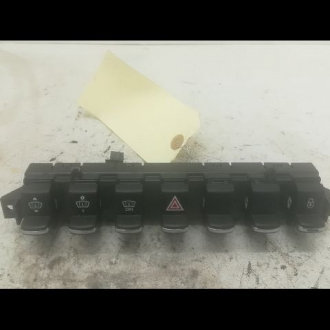 Bouton de warning occasion PEUGEOT 3008 I Phase 1 04-2009->12-2013 2.0 HDI 163ch 1