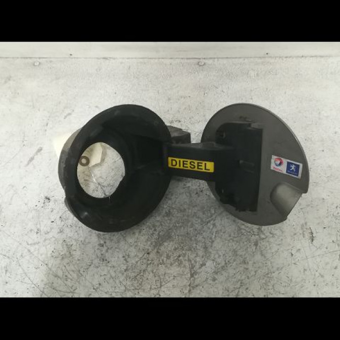 Volet de trappe carburant occasion PEUGEOT 3008 I Phase 1 04-2009->12-2013 1.6 HDI 112ch 1517G9 2