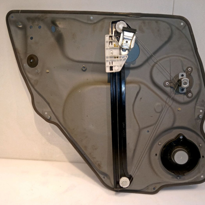 Mecanisme leve-glace arrière droit occasion MERCEDES CLASSE A II Phase 1 12-2004->04-2008 2.0 CDI 16v 110ch 1697303479 2