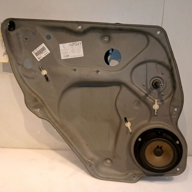 Mecanisme leve-glace arrière gauche occasion MERCEDES CLASSE A II Phase 1 12-2004->04-2008 2.0 CDI 16v 110ch 1697303379 2