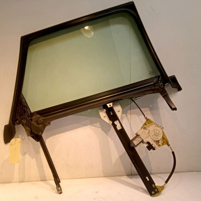 Mecanisme+moteur leve-glace arg occasion AUDI A6 III Phase 1 05-2004->10-2008 2.7 TDi V6 4F0839461 2