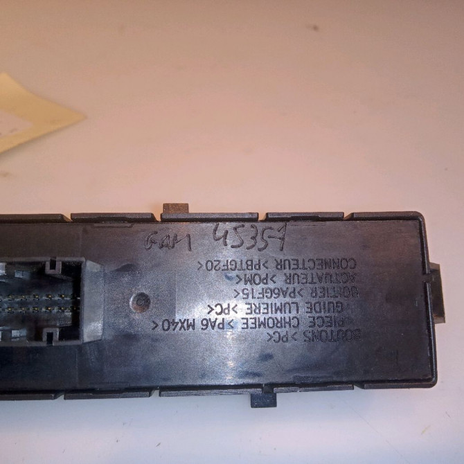 Bouton de warning occasion PEUGEOT 3008 I Phase 1 04-2009->12-2013 1.6 HDI 112ch 3