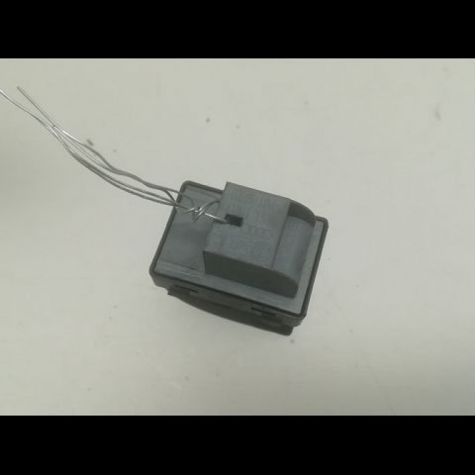 Commande lève-glace porte avant droite occasion AUDI A4 II Phase 2 09-2004->04-2008 2