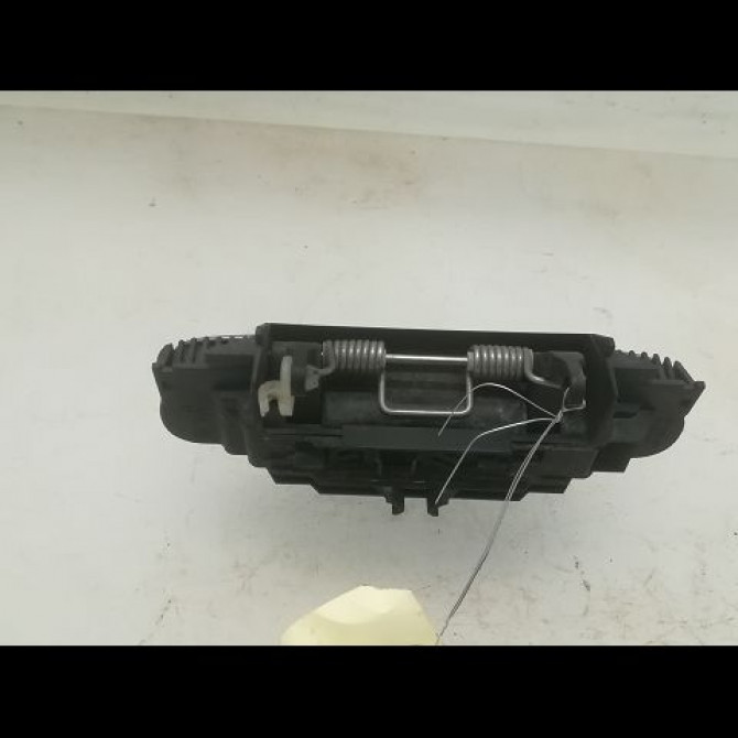 Poignee ext porte arg occasion AUDI A3 II Phase 1 06-2003->06-2008 1.9 TDi 8E0839207 2