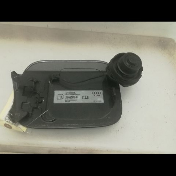 Volet de trappe carburant occasion AUDI A4 II Phase 2 09-2004->04-2008 8E0809905E 2