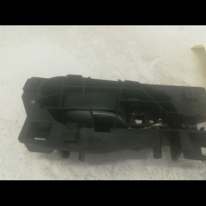 Poignee int porte arg occasion PEUGEOT 208 208 Phase 1 2012-03-01->2015-09-30 1.6 E-HDI 92ch 9143T8 2