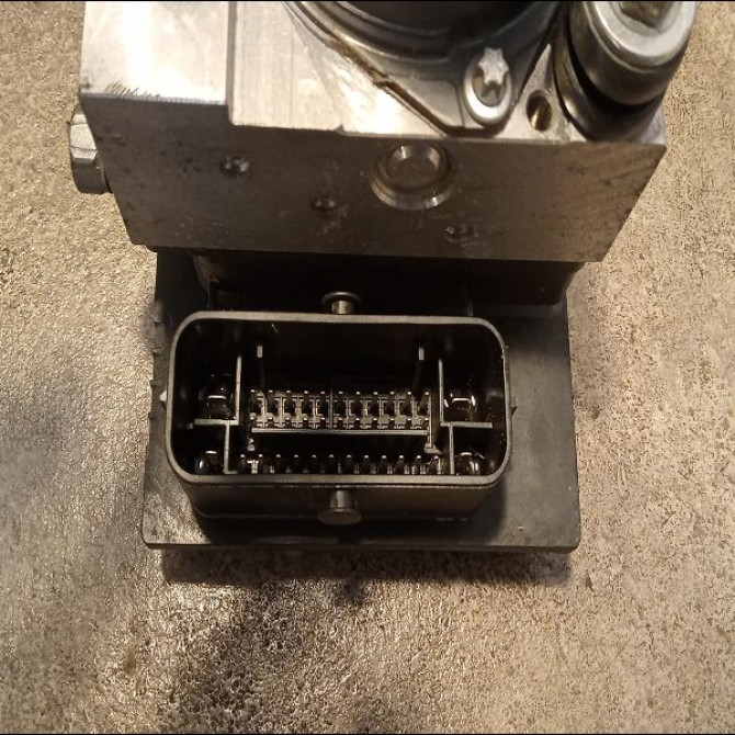 Unité hydraulique ABS occasion PEUGEOT 508 Phase 1 04-1995->04-1999 2.0 HDI 163ch 1611241280 2