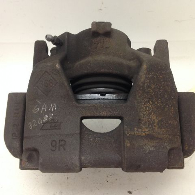 Etrier de frein avant droit occasion RENAULT SCENIC III Phase 1 04-2009->11-2011 410010001R 1