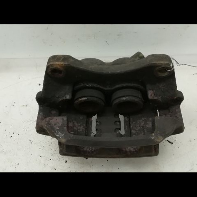 Etrier de frein avant droit occasion RENAULT MASTER II Phase 2 11-2003->10-2006 2.5 DCI 115ch 7701208013 2