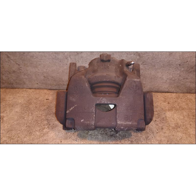 Etrier de frein avant gauche occasion RENAULT MEGANE III Phase 1 11-2008->01-2012 410110001R 1