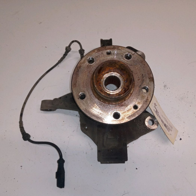 Moyeu avd occasion RENAULT SCENIC III Phase 3 04-2013->... 1.5 DCI 110ch 402020010R 1