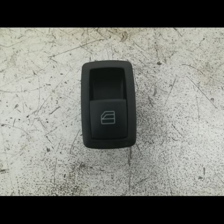 Commande leve-glace porte arrière gauche occasion MERCEDES CLASSE B I Phase 1 06-2005->04-2008 B200CDI 140ch