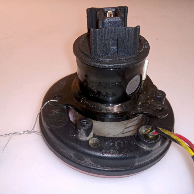 Feu arrière droit occasion S9 3