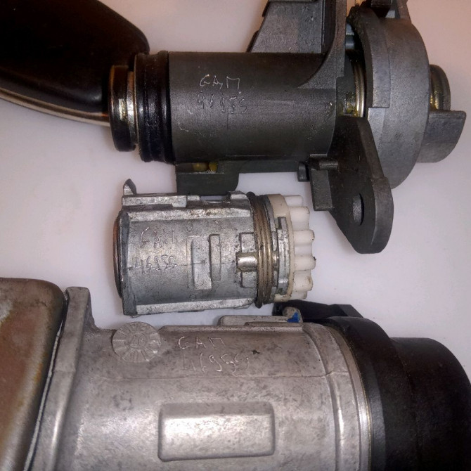 Kit serrures + antivol occasion AUDI A4 II Phase 2 09-2004->04-2008 1.9 TDI 115ch 8E0898375AA 3