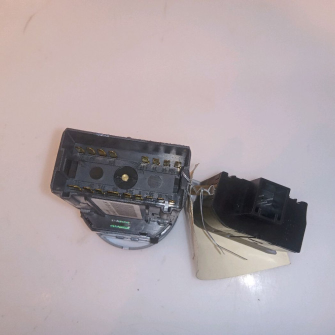 Interrupteur commande de phares occasion AUDI A4 II Phase 2 09-2004->04-2008 1.9 TDI 115ch 4E0953513K4PK 2