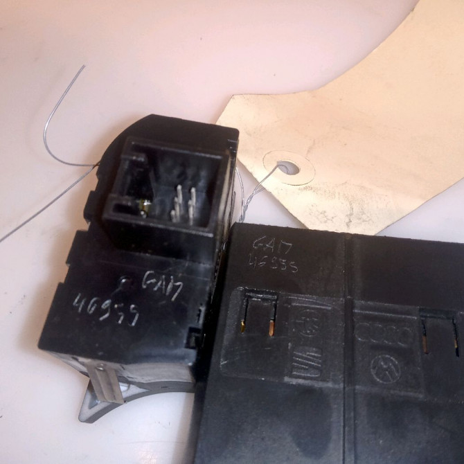 Interrupteur commande de phares occasion AUDI A4 II Phase 2 09-2004->04-2008 1.9 TDI 115ch 4E0953513K4PK 4