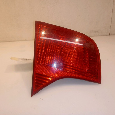 Feu arrière interieur gauche occasion AUDI A4 II Phase 2 09-2004->04-2008 1.9 TDI 115ch 8E5945093A
