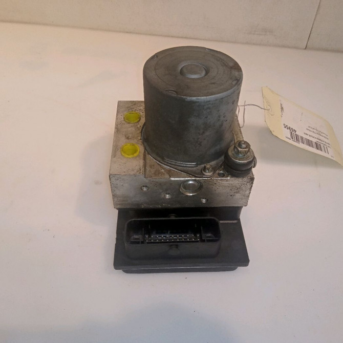 Unité hydraulique ABS occasion AUDI A4 II Phase 2 09-2004->04-2008 1.9 TDI 115ch 8E0614517BG 1