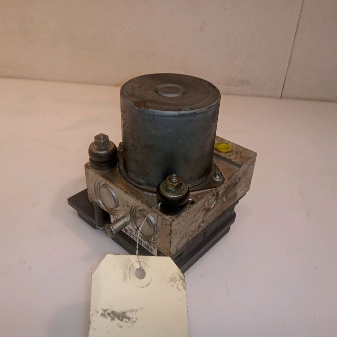 Unité hydraulique ABS occasion AUDI A4 II Phase 2 09-2004->04-2008 1.9 TDI 115ch 8E0614517BG 3