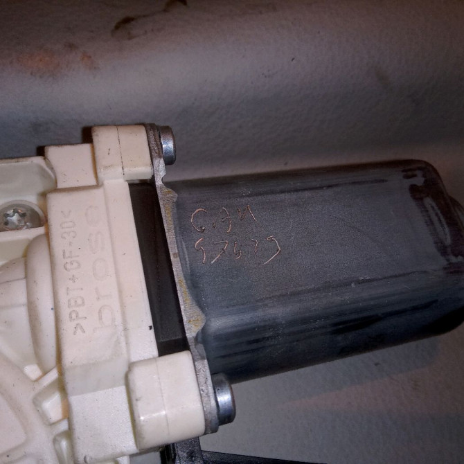 Mecanisme+moteur leve-glace ard occasion MERCEDES CLASSE B I Phase 1 06-2005->04-2008 B 180 CDI 3