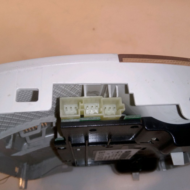 Plafonnier occasion MERCEDES CLASSE A I 20282004011B59 3