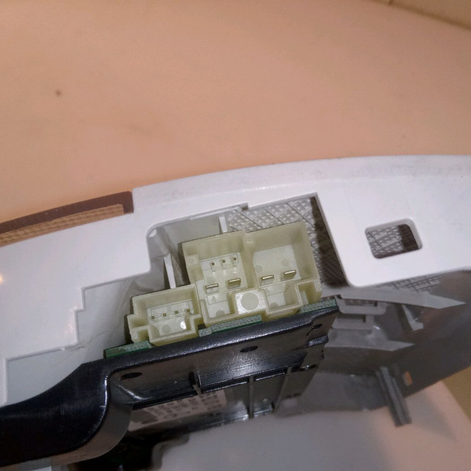 Plafonnier occasion MERCEDES CLASSE A I 20282004011B59 4