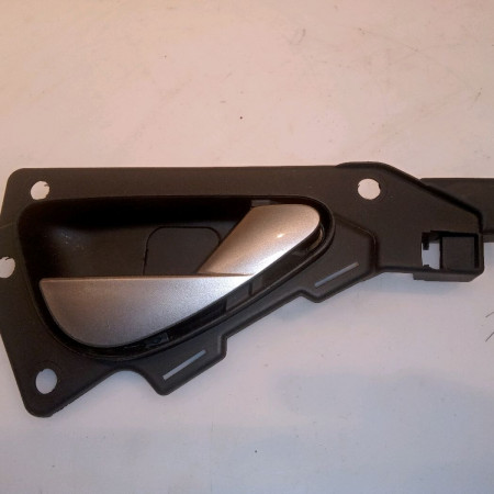 Poignee int porte avd occasion ALFA ROMEO MI.TO MI.TO Phase 1 2008-09-01->2016-12-31 1.3 JTDM 95ch