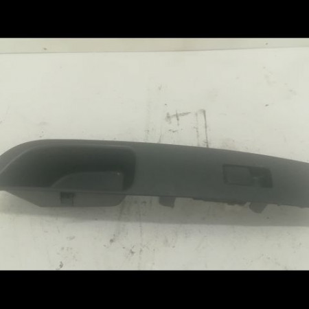 Commande lève-glace porte avant droite occasion NISSAN MICRA III Phase 1 01-2003->07-2005 1.5 DCI 65ch 25411AX610
