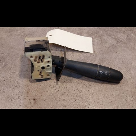 Commande essuie glace occasion RENAULT EXPRESS Phase 2 09-1994->09-1997 1.9 D 55ch 7701047265