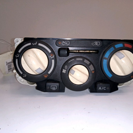 Commande de chauffage occasion NISSAN MICRA III Phase 1 04-1995->04-1999 1.4i 88ch 27515BC73B