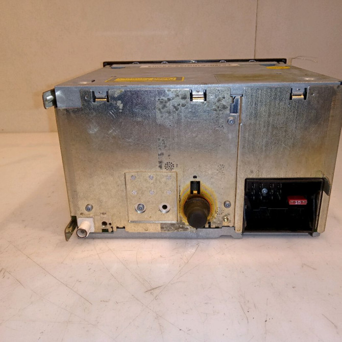 Autoradio occasion VOLKSWAGEN POLO IV Phase 2 05-2005->09-2009 1.2 65ch 2