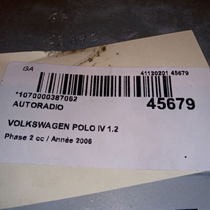 Autoradio occasion VOLKSWAGEN POLO IV Phase 2 05-2005->09-2009 1.2 65ch 4