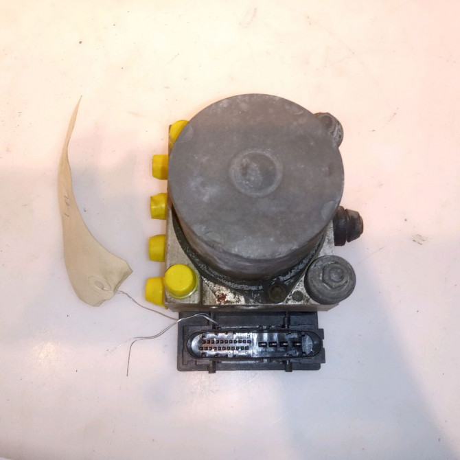 Unité hydraulique ABS occasion OPEL MERIVA I Phase 1 04-2003->12-2005 1.7 CDTI 93192618 3