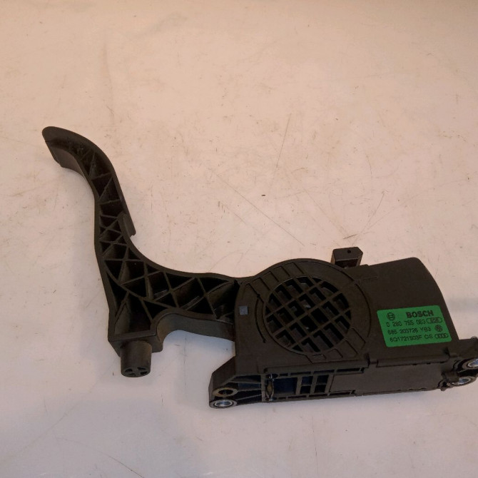 Potentiometre accelerateur occasion VOLKSWAGEN POLO IV Phase 2 05-2005->09-2009 1.2 65ch 2