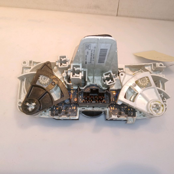 Commande de chauffage occasion NISSAN MICRA III Phase 1 04-1995->04-1999 1.4i 88ch 27515BC73B 2