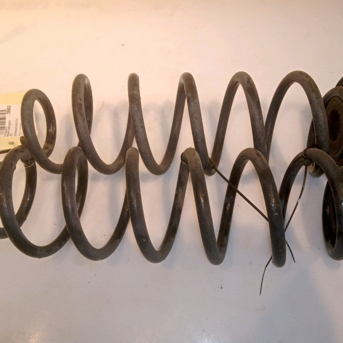 Ressort amortisseur ard occasion VOLKSWAGEN GOLF VI Phase 1 10-2008->04-2013 1.4 TSI 16v 122ch 1K0511115GA 1