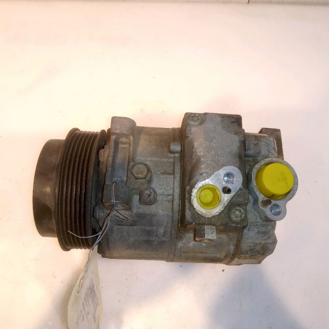 Compresseur air conditionne occasion MERCEDES CLASSE C III Phase 1 01-2007->12-2010 8302500 5