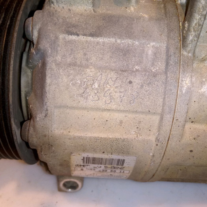 Compresseur air conditionne occasion MERCEDES CLASSE C III Phase 1 01-2007->12-2010 8302500 7